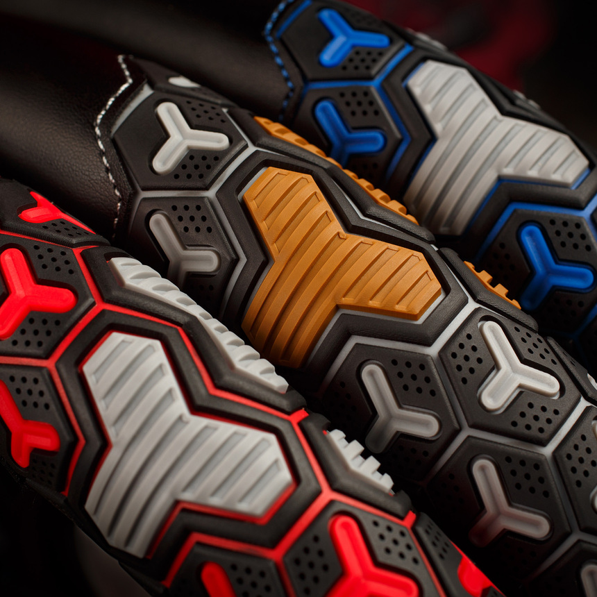 Оплётка руля AUTOPROFI экокожа AP-2050 BK/RD (M)