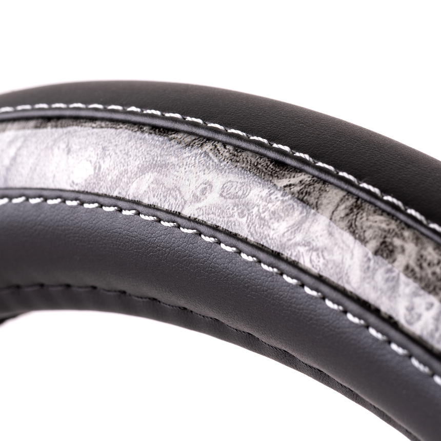 Оплётка руля AUTOPROFI из экокожи AP-1968 BK/GY (M)