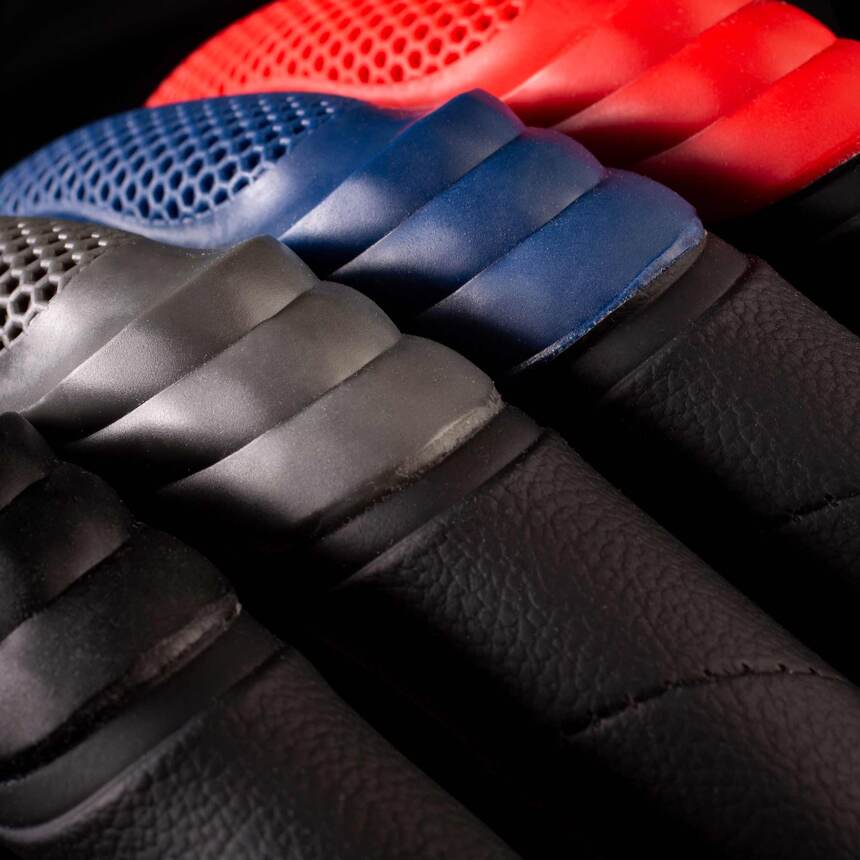 Кожаная оплётка на руль Car Performance с 3D вставками CP-2050 BK/RD (M)