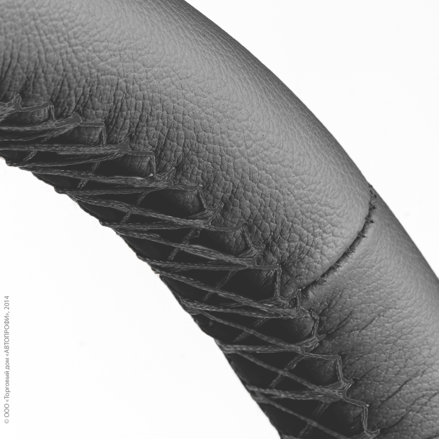 Оплётка для перетяжки руля AUTOPROFI SAM-200 BK (M) Оплётка для перетяжки руля AUTOPROFI SAM-200 BK (M)