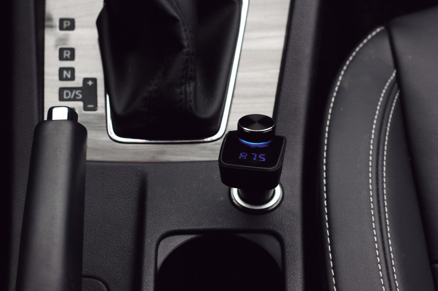 Автомобильное зарядное устройство и FM трансмиттер KODAK для телефона/планшета, USB, AUX, U-disk, Quick Charge 3.0. UC111 Автомобильное зарядное устройство и FM трансмиттер KODAK для телефона/планшета, USB, AUX, U-disk, Quick Charge 3.0. UC111