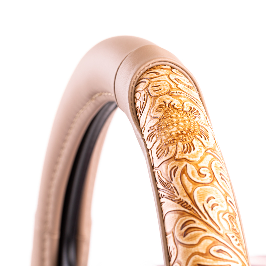 Оплётка руля AUTOPROFI из экокожи AP-1962 BE (M)