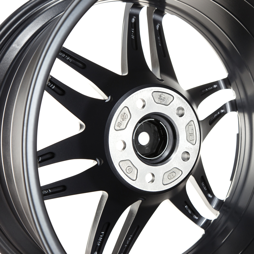 COSMIS MR-II 17x8,0 5x100 ET15 Gunmetal