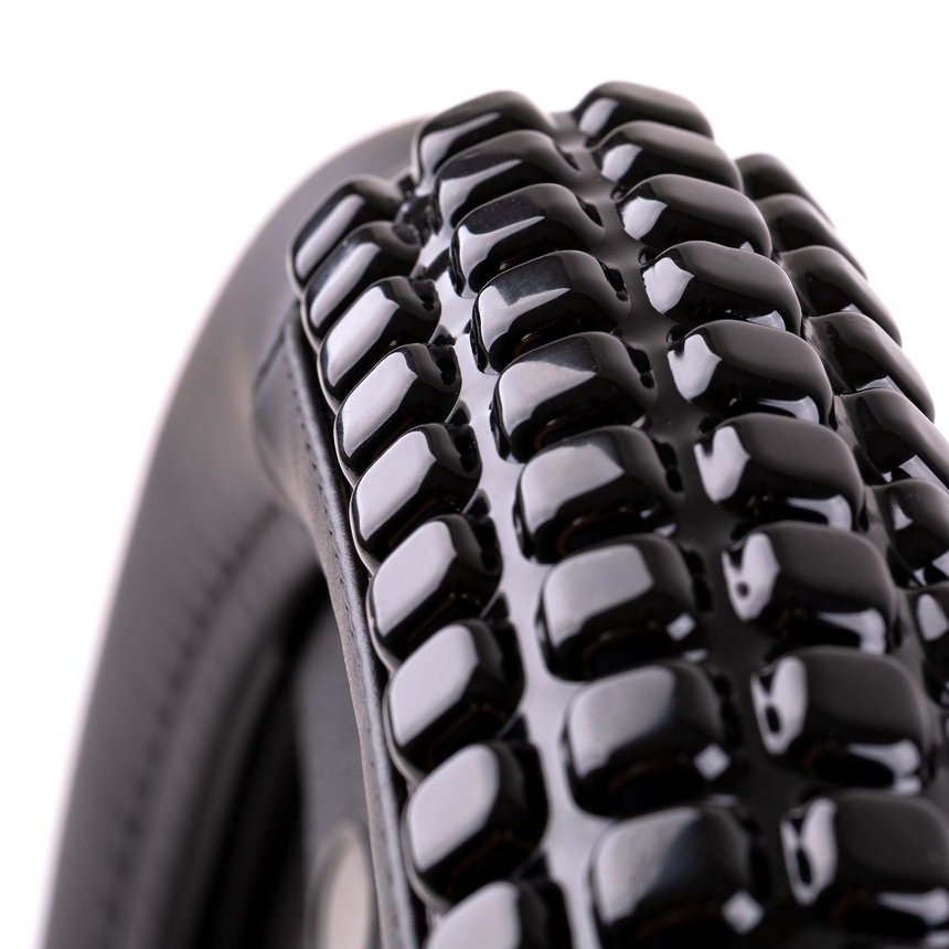 Оплётка руля AUTOPROFI из экокожи AP-1947 BK/BK (M)