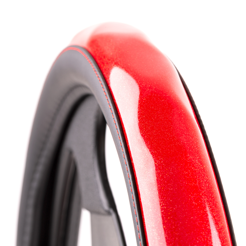 Оплётка руля AUTOPROFI из экокожи AP-1933 BK/RD (M) Оплётка руля AUTOPROFI из экокожи AP-1933 BK/RD (M)