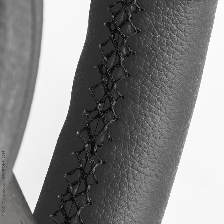 Оплётка для перетяжки руля AUTOPROFI SAM-100 BK/BK (M) Оплётка для перетяжки руля AUTOPROFI SAM-100 BK/BK (M)