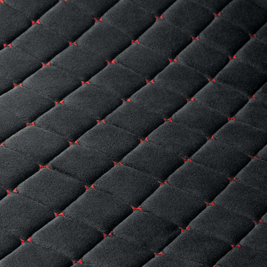 Накидки на передние сиденья "Car Performance", 2 шт., алькантара CUS-1012 BK/RD Накидки на передние сиденья "Car Performance", 2 шт., алькантара CUS-1012 BK/RD